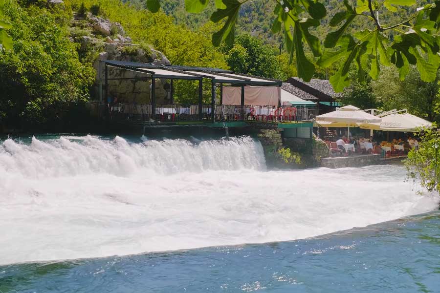 blagaj-tekke-restaurant